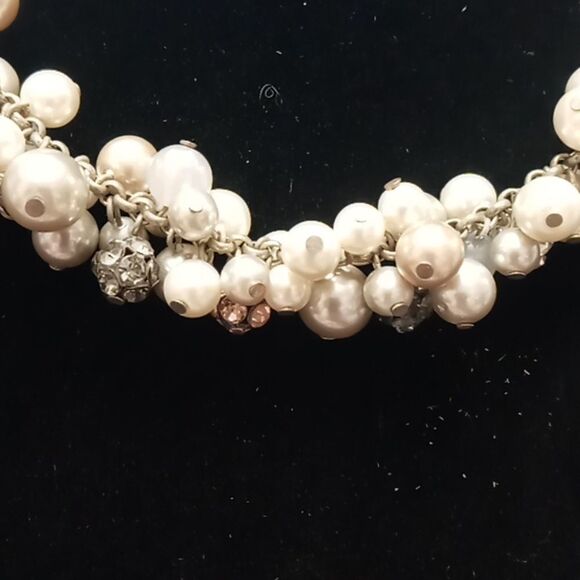 Fake pearl necklace - Picture 2 of 3